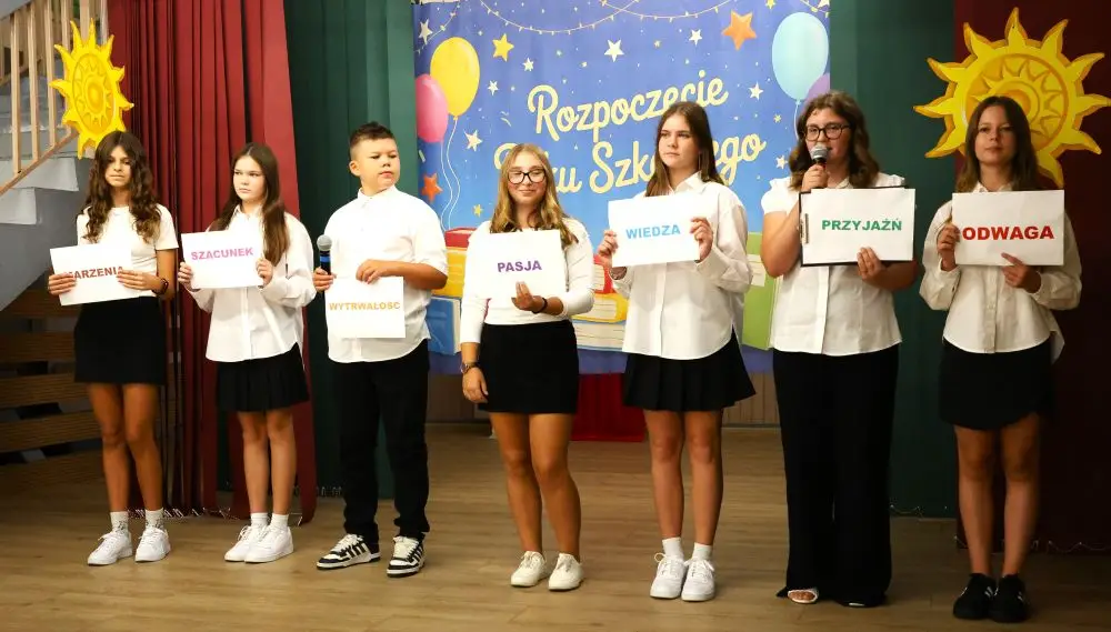 Inauguracja roku szkolnego w Miejskiej Szkole Podstawowej nr 13