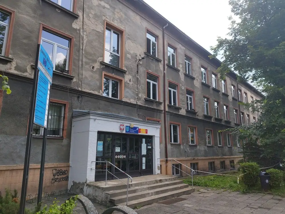 Termomodernizacja Miejskiej Szkoły Podstawowej nr 9 i Miejskiego Przedszkola nr 10 w Piekarach Śląskich