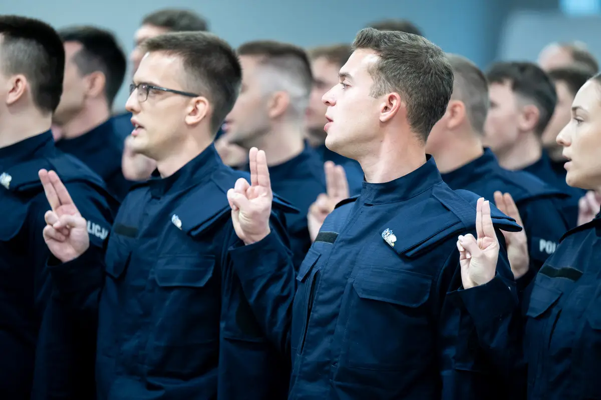 Uroczystość ślubowania 67 nowych policjantów w Śląskiej Policji
